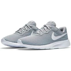 NIKE Boys' Tanjun Sneakers -All Shoe Shop 1370246 004 alt2