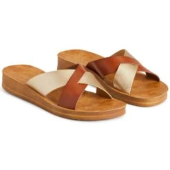 WANTED Women's Heidi Criss Cross Sandals